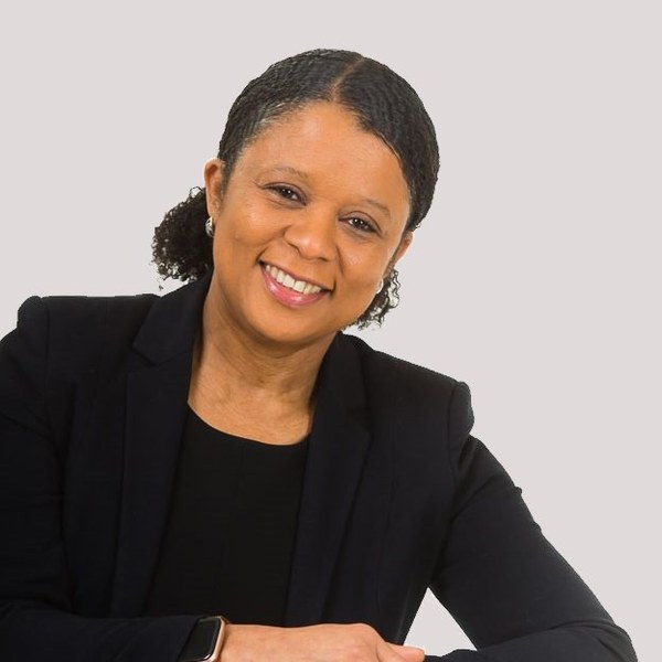 Yvonne, founder of YVB Accountancy